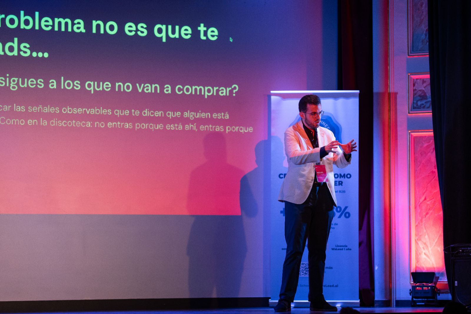 Miguel Villamil durante su ponencia